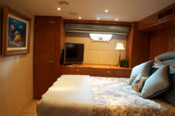 ISLAND GIRL -  VIP Cabin.jpg