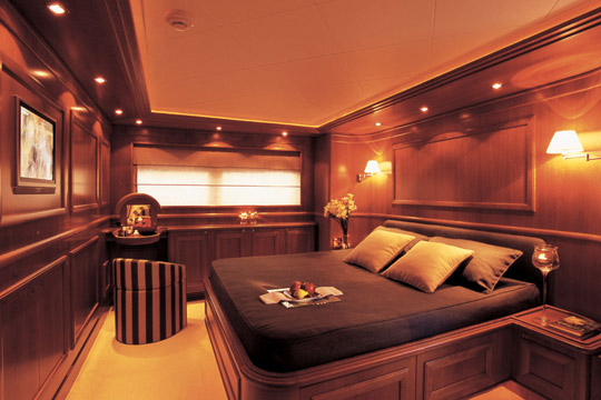Iris VIP Cabin.jpg