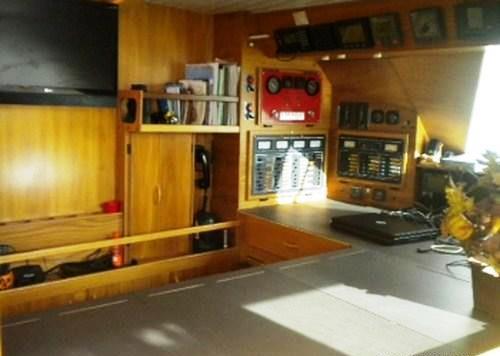 J. LE GOELAND -  Nav Station.jpg