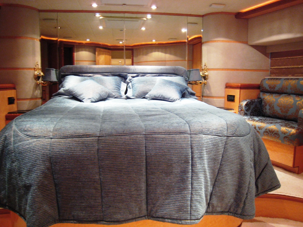 JOJO Double Cabin.jpg