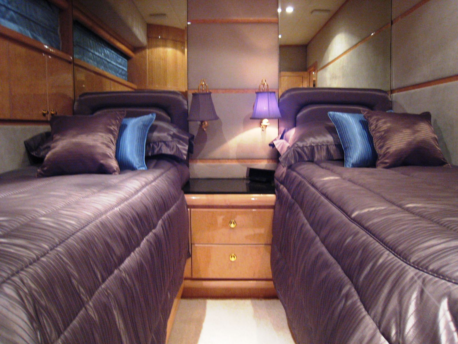 JOJO Twin Cabin.jpg