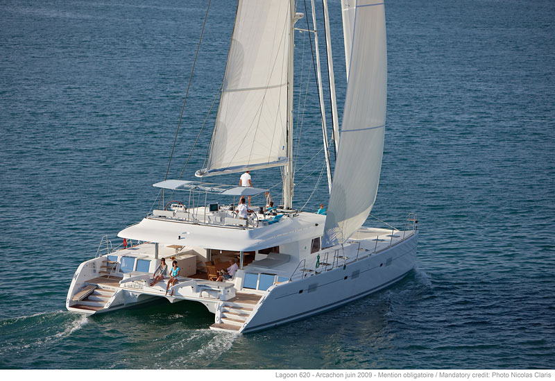 JYOHANA Lagoon 620 sistership.jpg