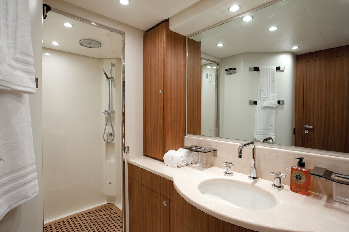 Jurata - Master Bath.jpg