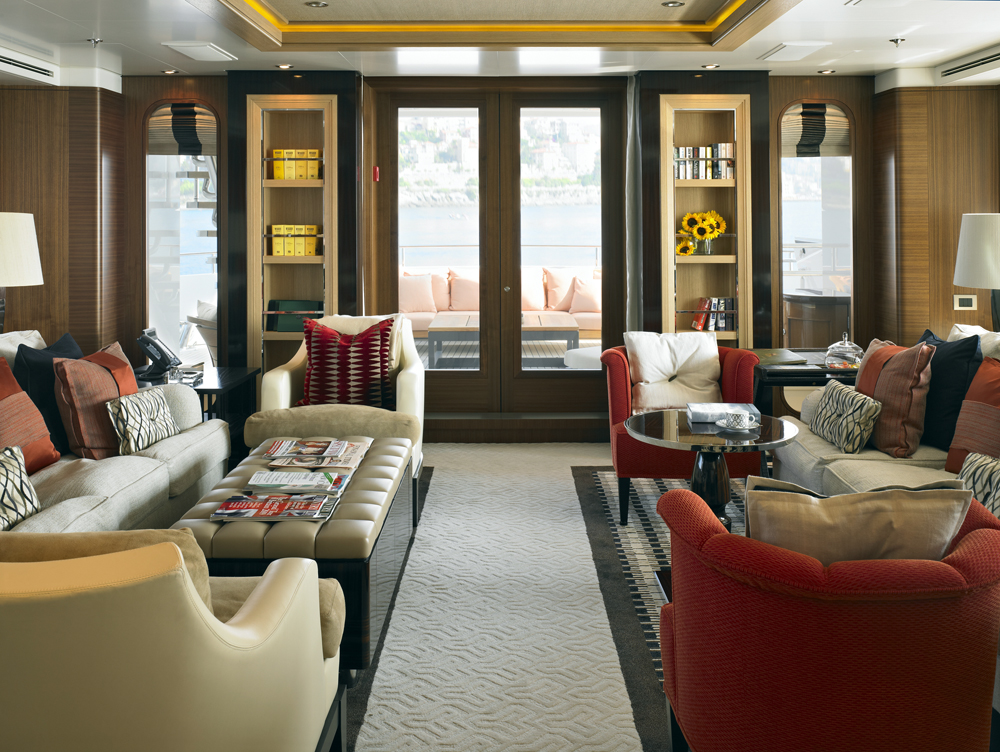 KATHLEEN ANNE - Main Salon looking Aft.jpg