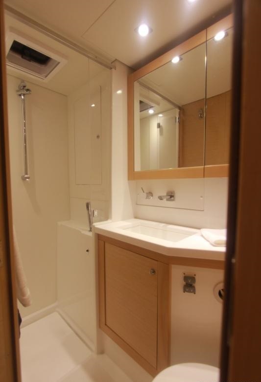 KATLO - Ensuite.jpg