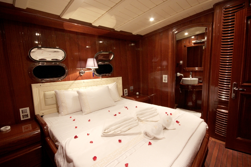 KAYA GUNERI PLUS - Guest cabin 2.jpg