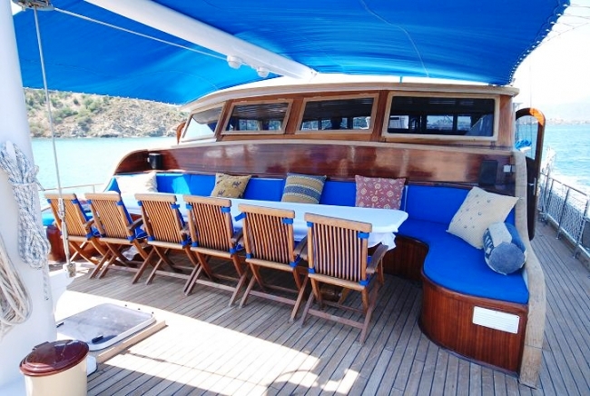 Kayhan 10 Alfresco.jpg