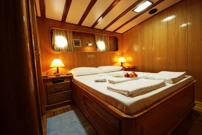 Kayhan 5 Cabin 3.jpg