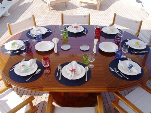 LADIES FIRST - Alfresco dining.jpg