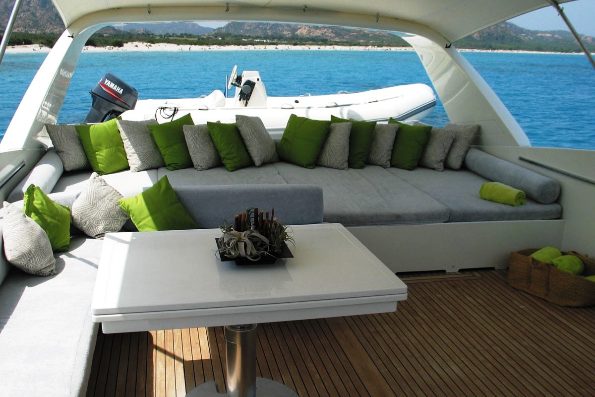LADY LUCK -  Sundeck Lounge.jpg