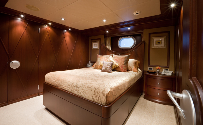 LAGNIAPPE Guest cabin.jpg