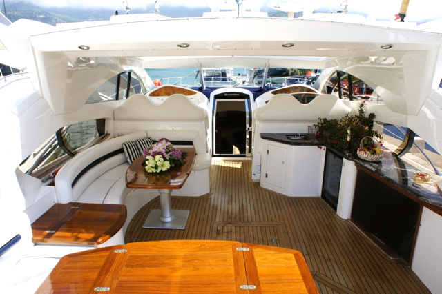 LARA SOFIA III - Main Deck Salon.jpg
