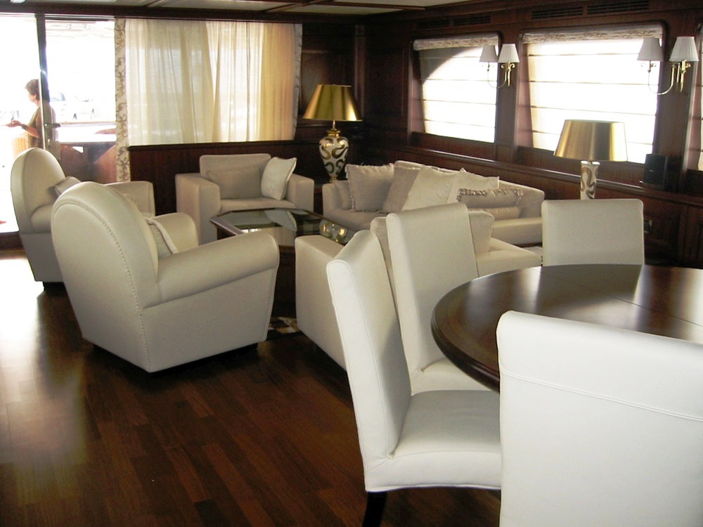 LAVINA - Dining & Sitting Areas.jpg