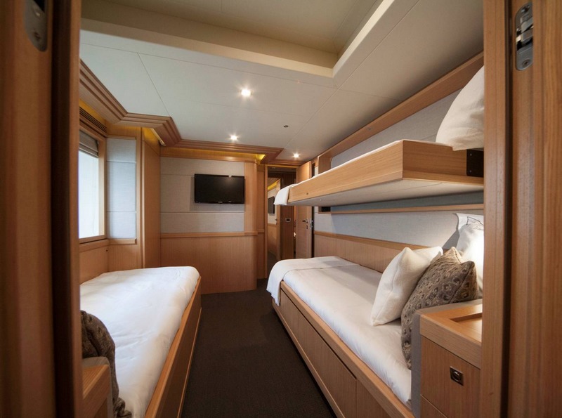 LE PETIT BATEAU -  Twin Cabin 2.jpg