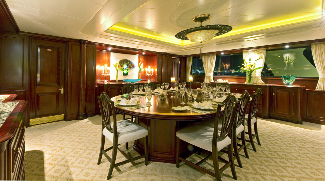 LEGEND - Dining 3.jpg