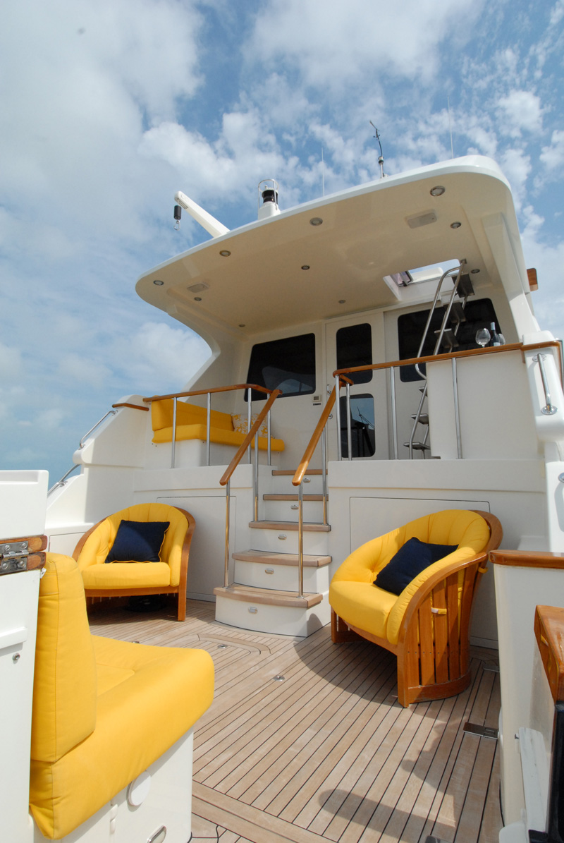 LYMAN MORSE Yacht EXCELLENCE -  Cockpit.jpg