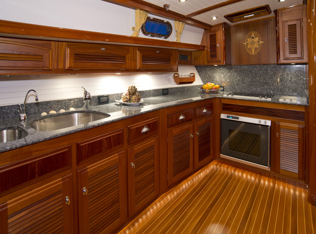 LYMAN MORSE Yacht EXCELLENCE -  Galley.jpg