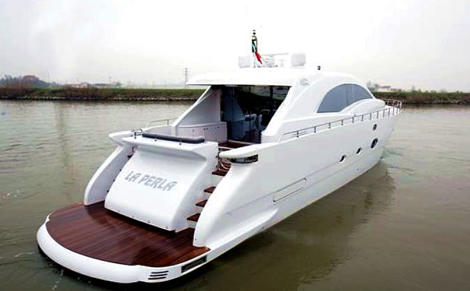 La Perla -  Aft.jpg