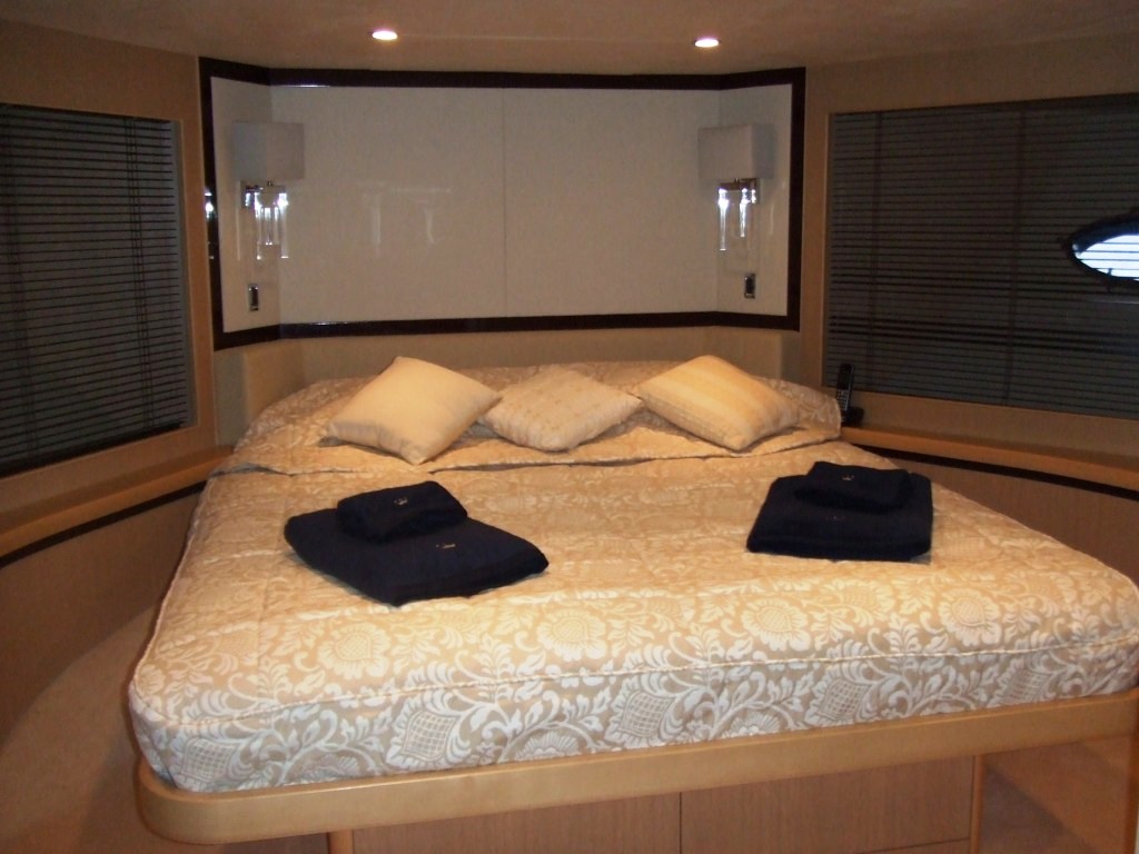 Lady Beatrice -  VIP cabin.jpg