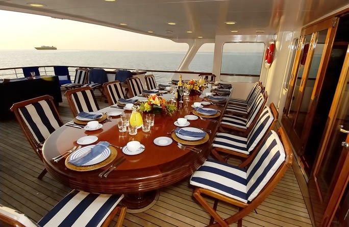 Lady K II Aft Deck.jpg
