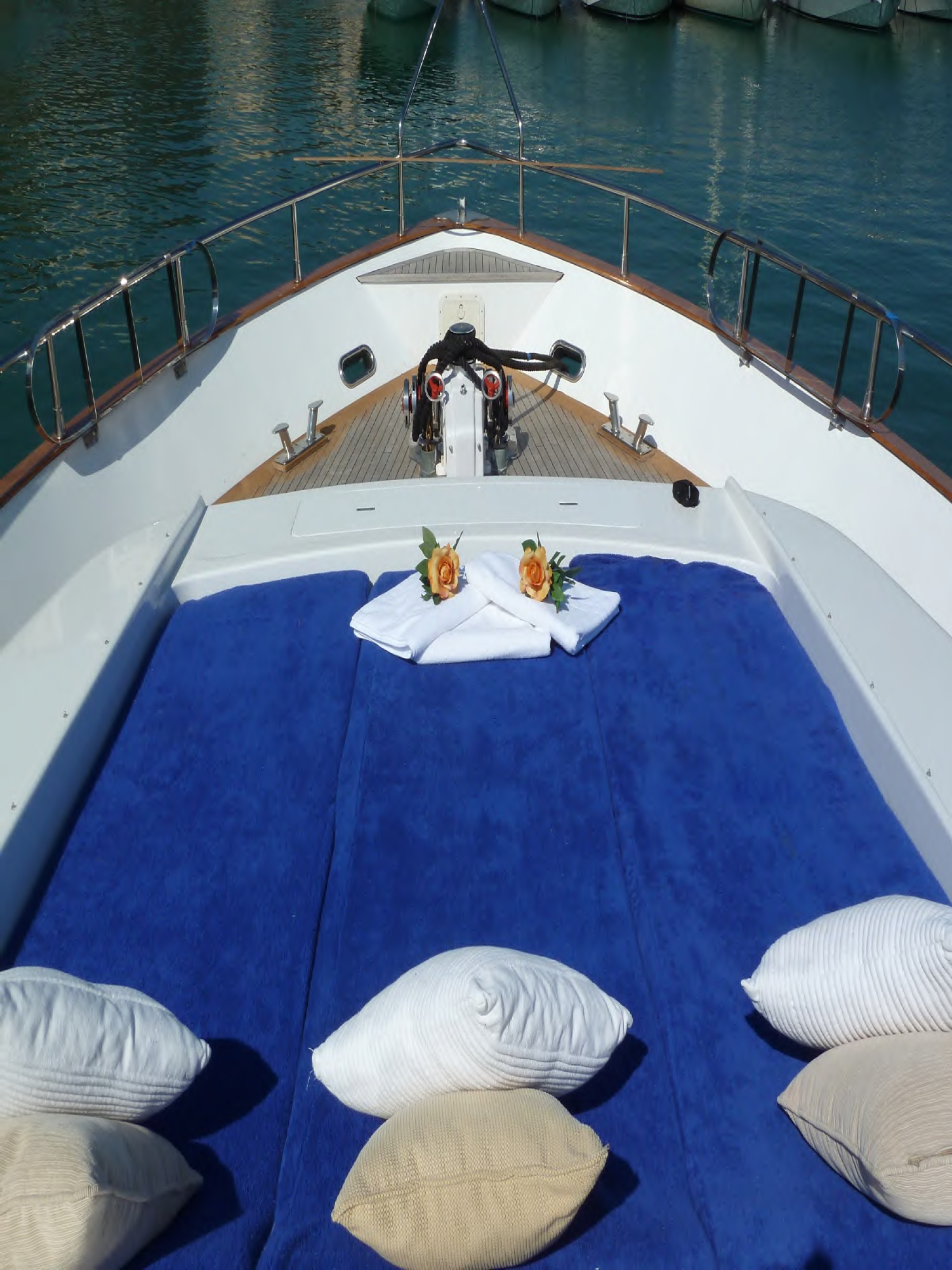Lady Tatiana of London -  Foredeck with Sunpads.jpg