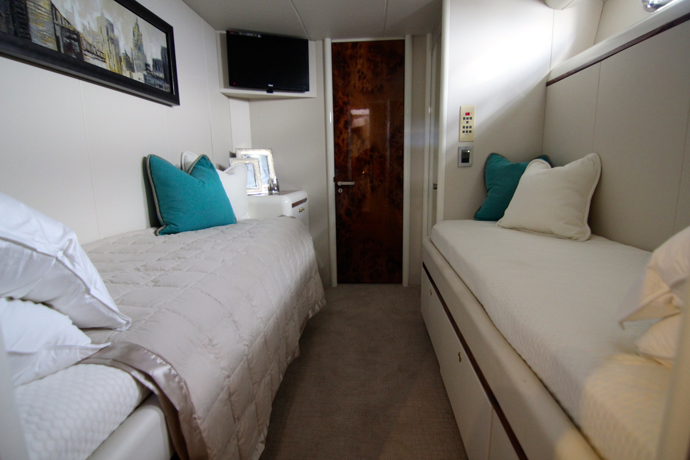 Lazzara 76 PLAN B - Stateroom twins.jpg