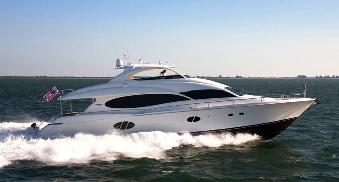 Lazzara 84 motor yacht - Sister Ship.jpg