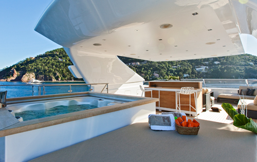 Luxury Charter Yacht MANIFIQ Spa Pool.jpg