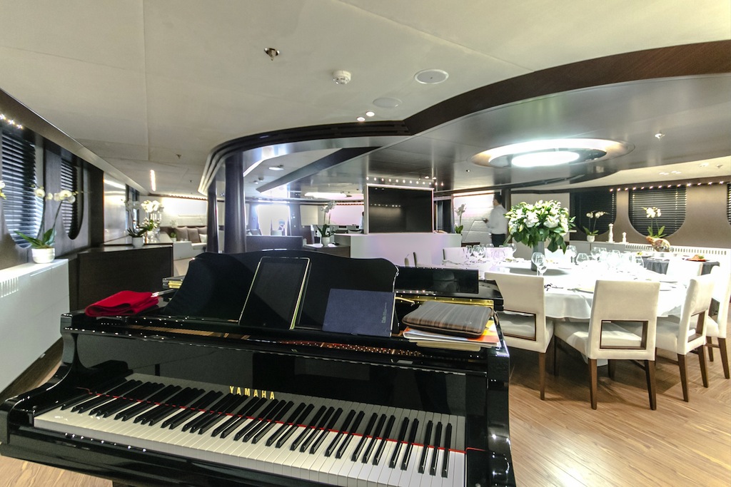 Luxury yacht KATINA - grand piano.jpg