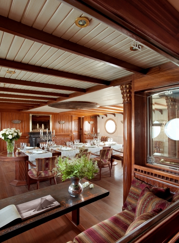 Luxury yacht LA SULTANA - Dining.jpg
