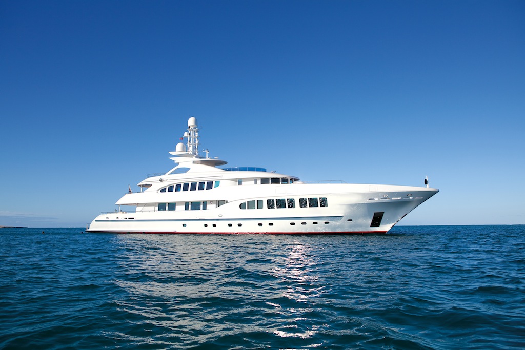 Luxury-motor-yacht-Project-California-Image-credit-to-Heesen-Yachts.jpg