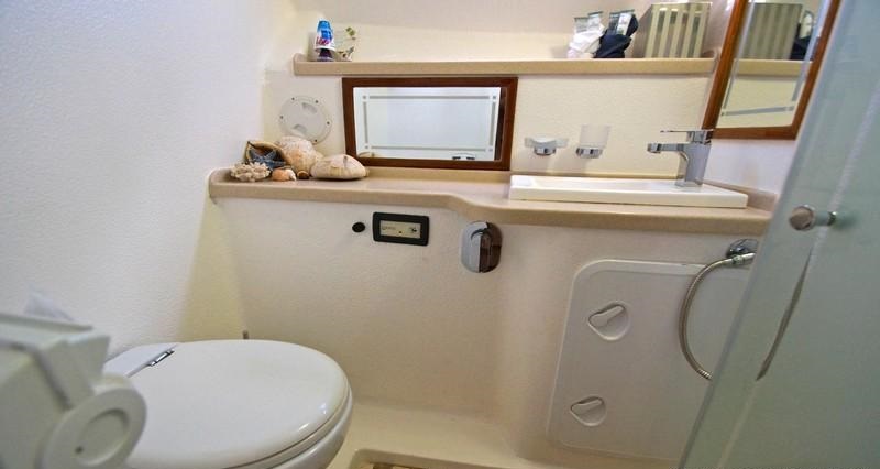 MAJESTIC SPIRIT - Ensuite.jpg