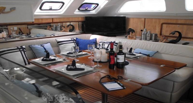 MAJESTIC SPIRIT - Formal dining.jpg