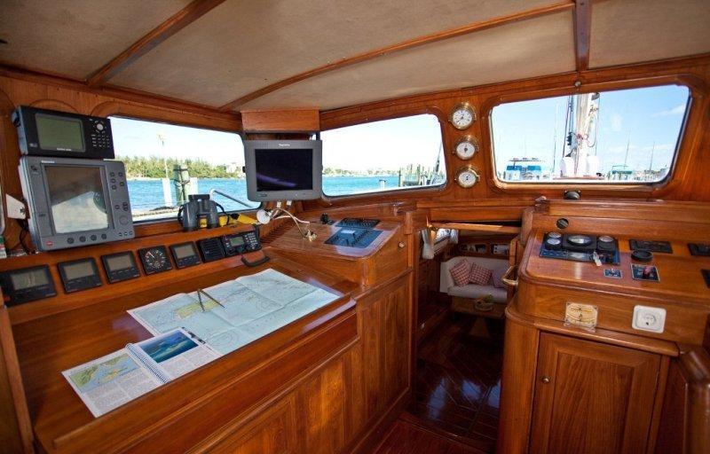 MALAIKA -   Wheelhouse and Nav Station.jpg