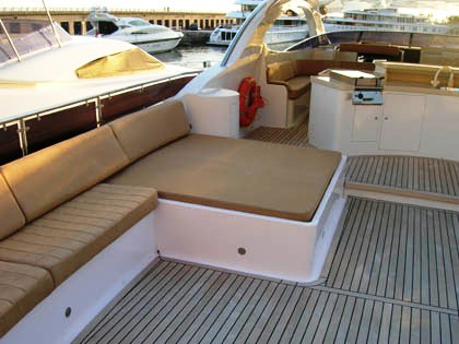 MELANYA - Flybridge.jpg