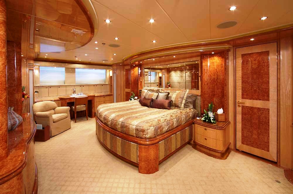 MISS ROSE - Main Deck Master Cabin.jpg
