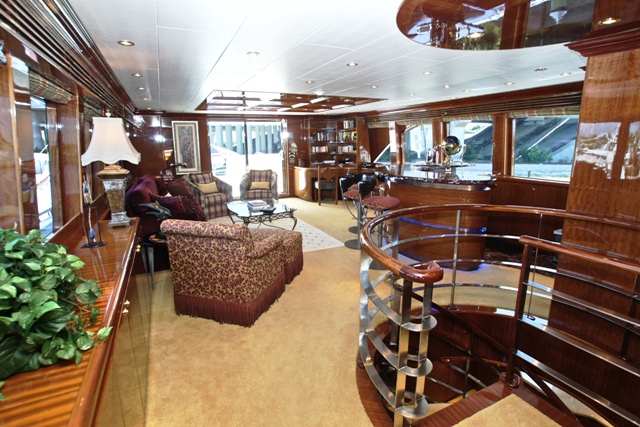 MISSY B II - Skylounge.jpg