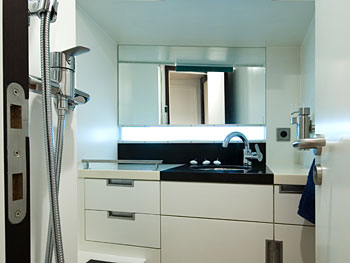 MITI - Ensuite.jpg