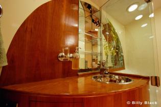 MORNING STAR Main Bathroom.jpg