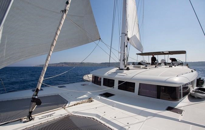 MOUN BEU - Foredeck.jpg
