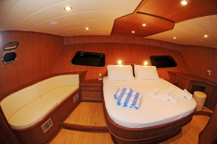 MS MEZCAL -  Master Cabin.jpg