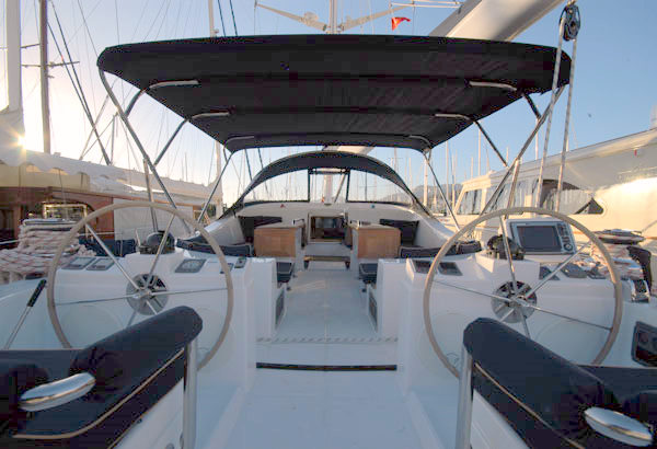 MUSTO - Cockpit.jpg