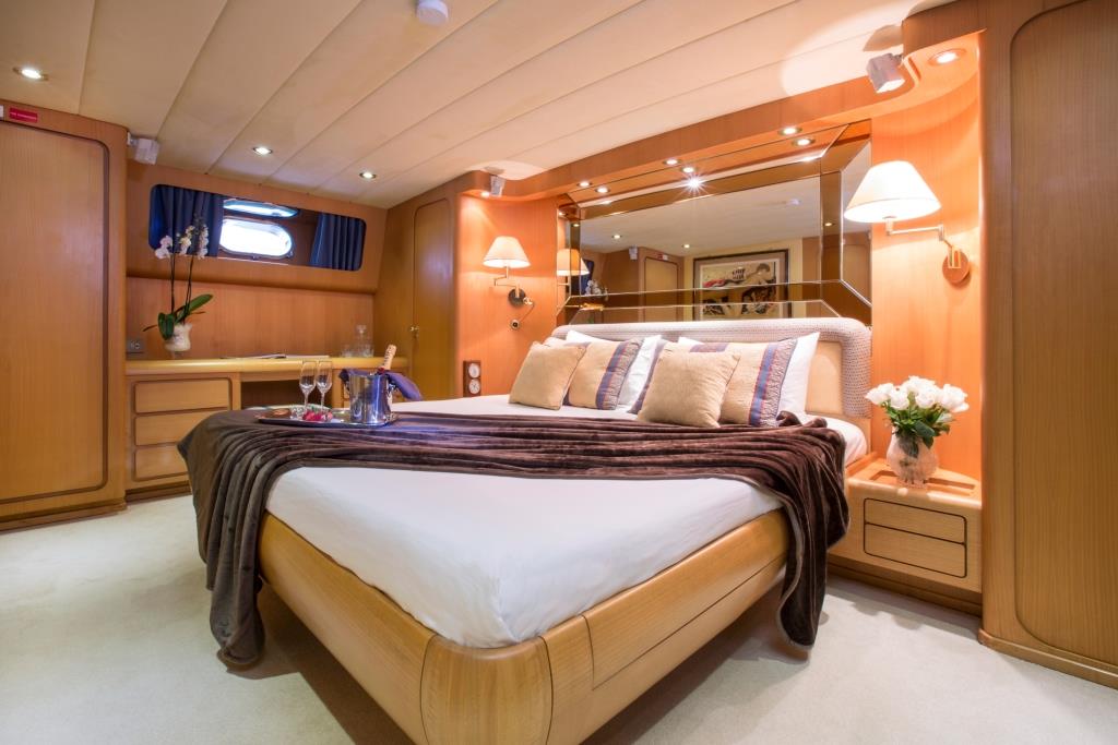 MY ACE SIX - Master cabin.jpg