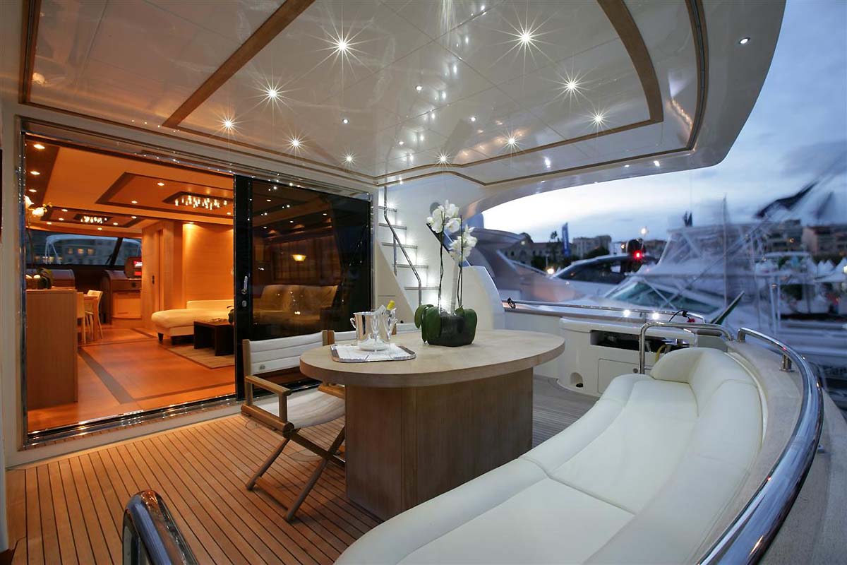 MY BLUE ANGEL - Aft deck.jpg