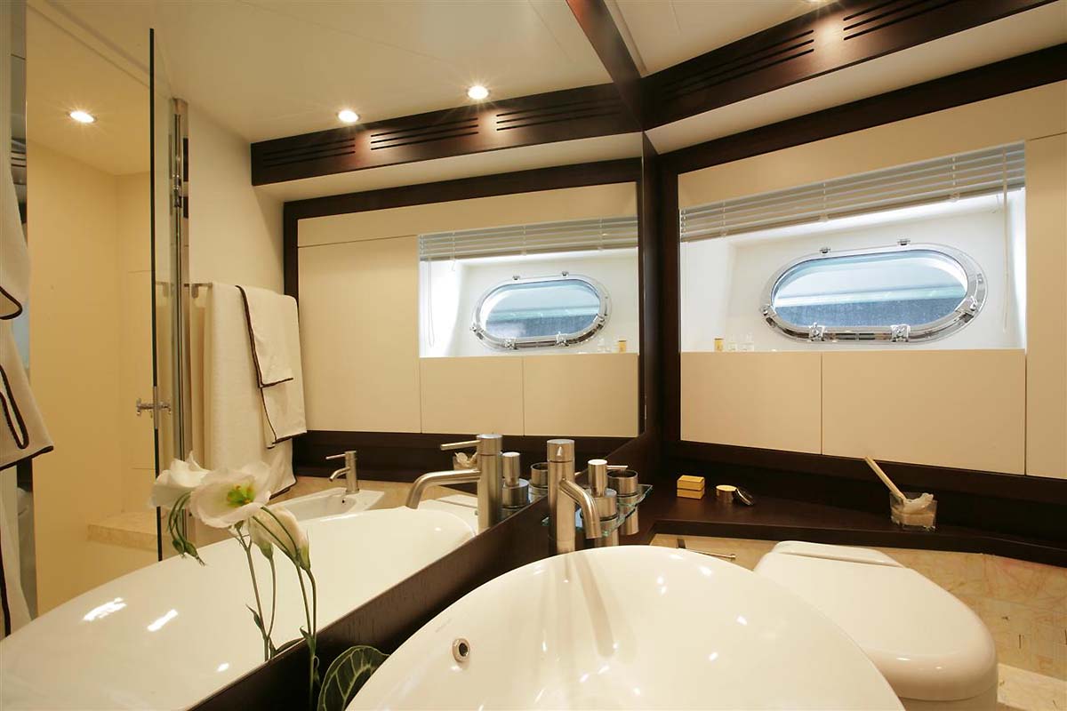 MY BLUE ANGEL - VIP ensuite.jpg