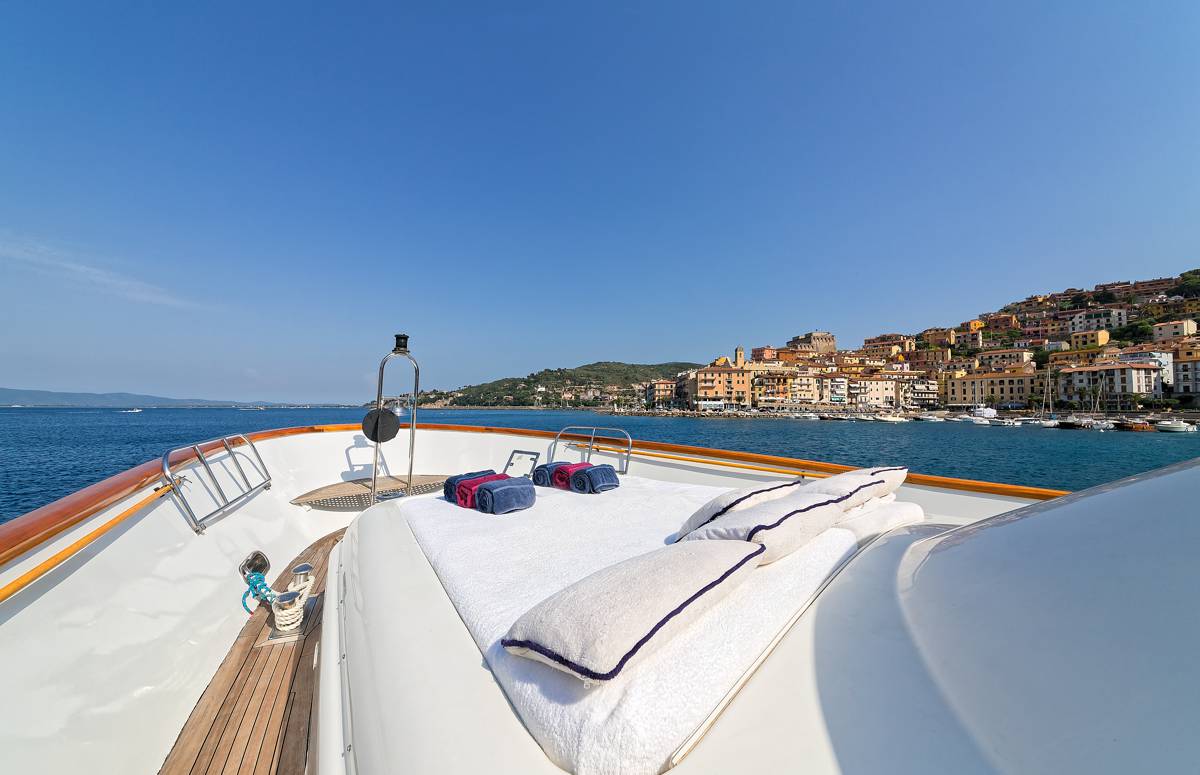MY BUGIA - Foredeck.jpg