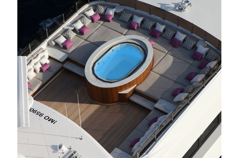 MY CARPE DIEM - Jacuzzi.jpg