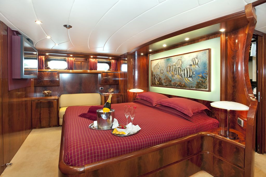 MY CENTO BY EXCALIBUR - Master stateroom.jpg