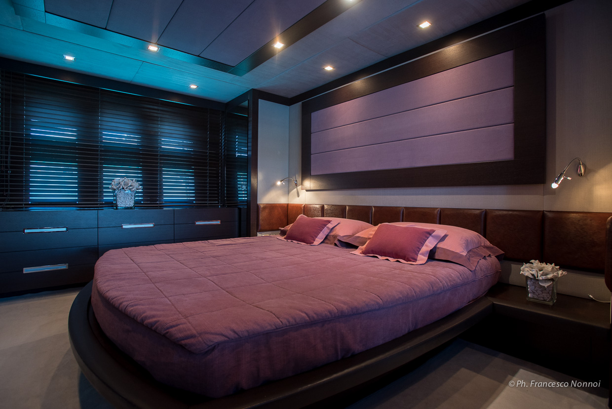MY CHIMERA - Master cabin.jpg