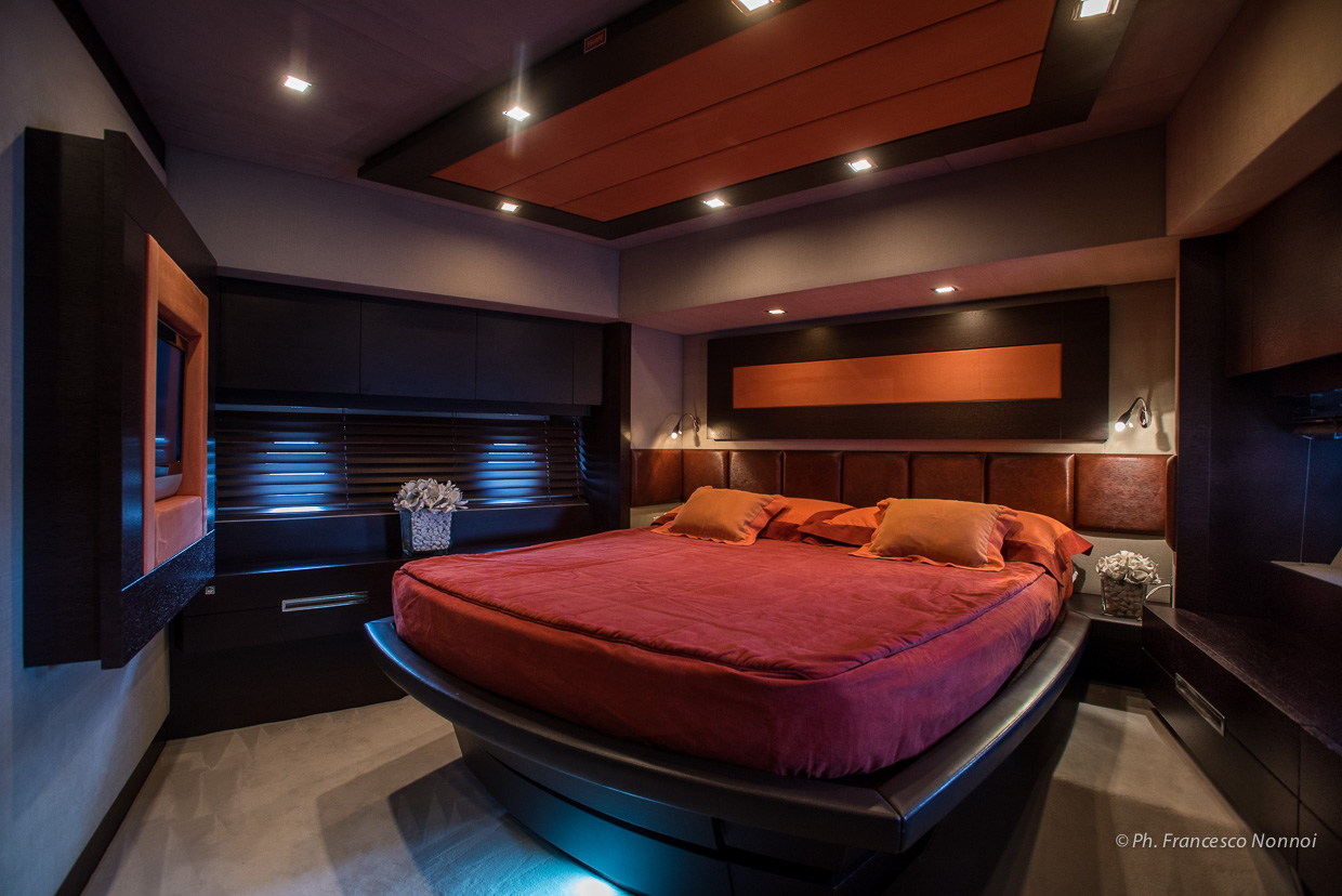 MY CHIMERA - VIP cabin.jpg